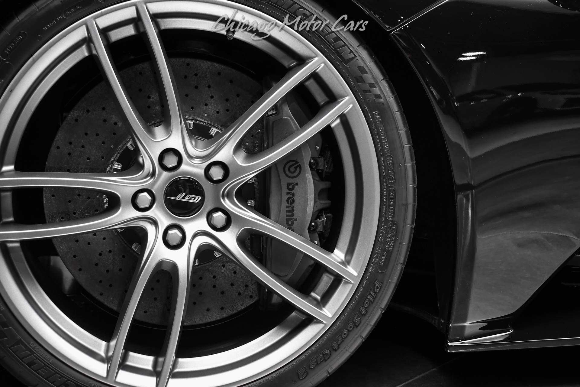 Used 2021 Ford GT RWD image 46