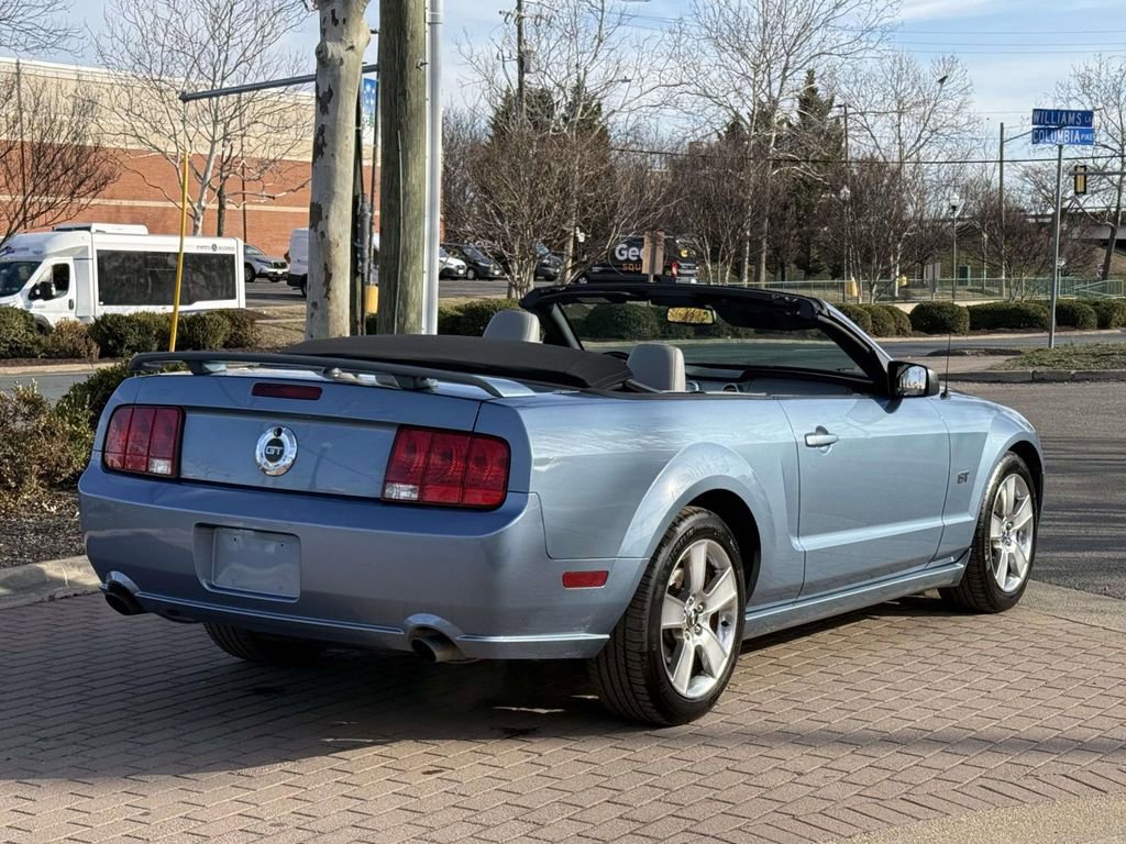Used 2007 Ford Mustang GT Premium RWD image 11