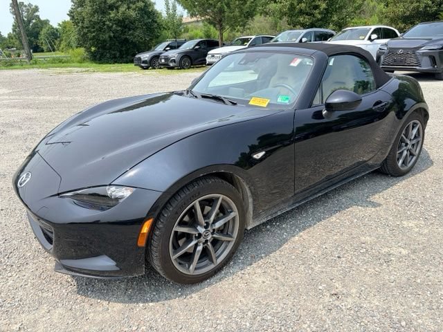 Used 2016 MAZDA MX-5 Miata Grand Touring RWD image 1