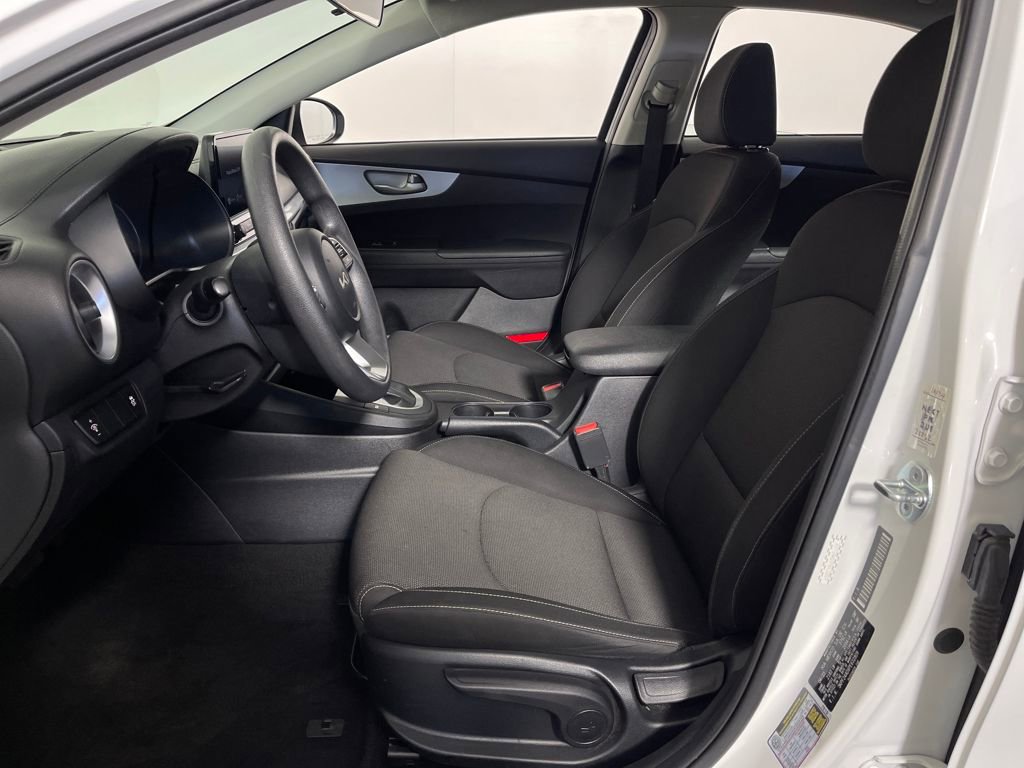 Used 2023 Kia Forte LXS image 12