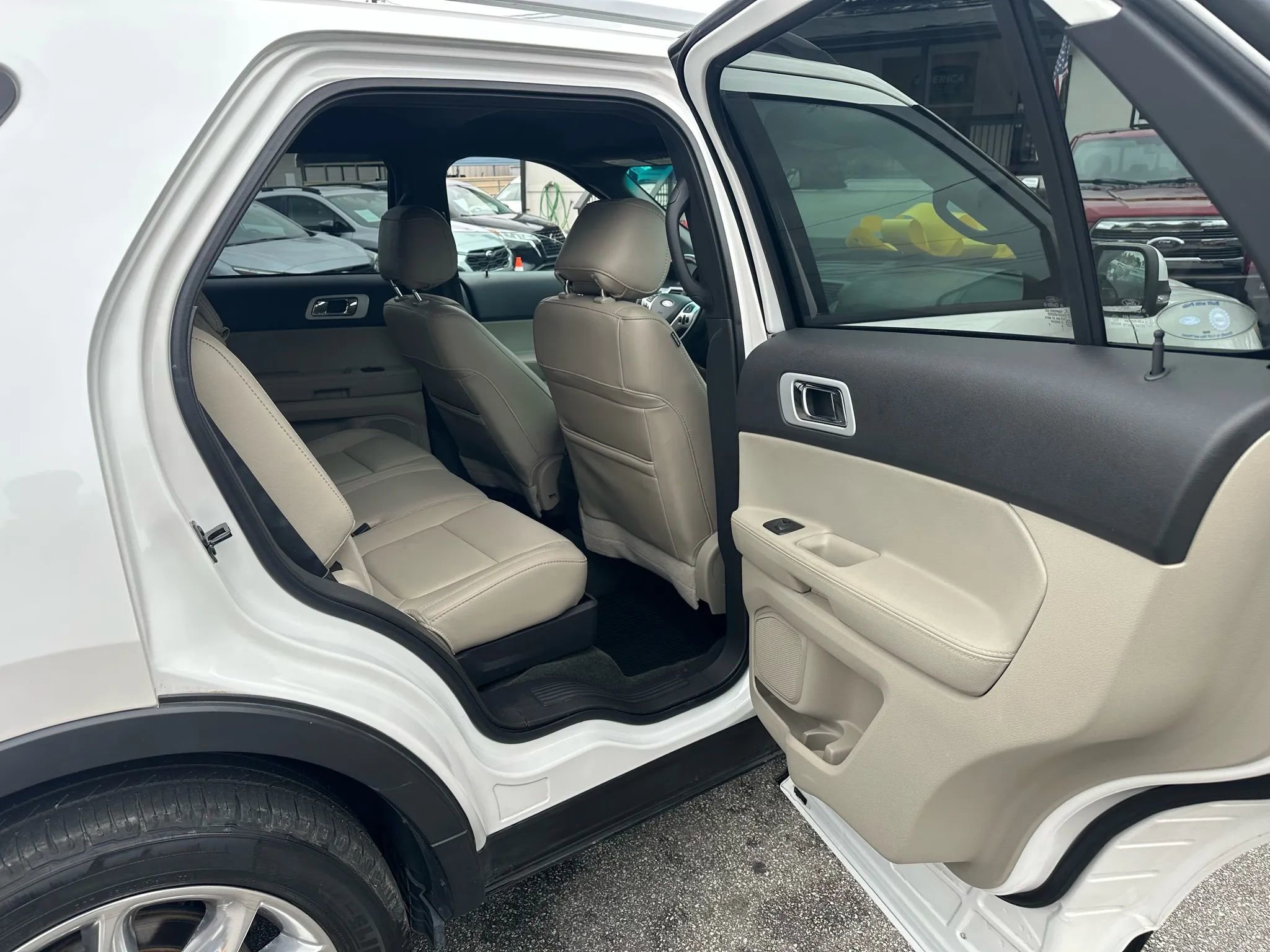 Used 2015 Ford Explorer Limited w/ Equipment Group 302A image 12