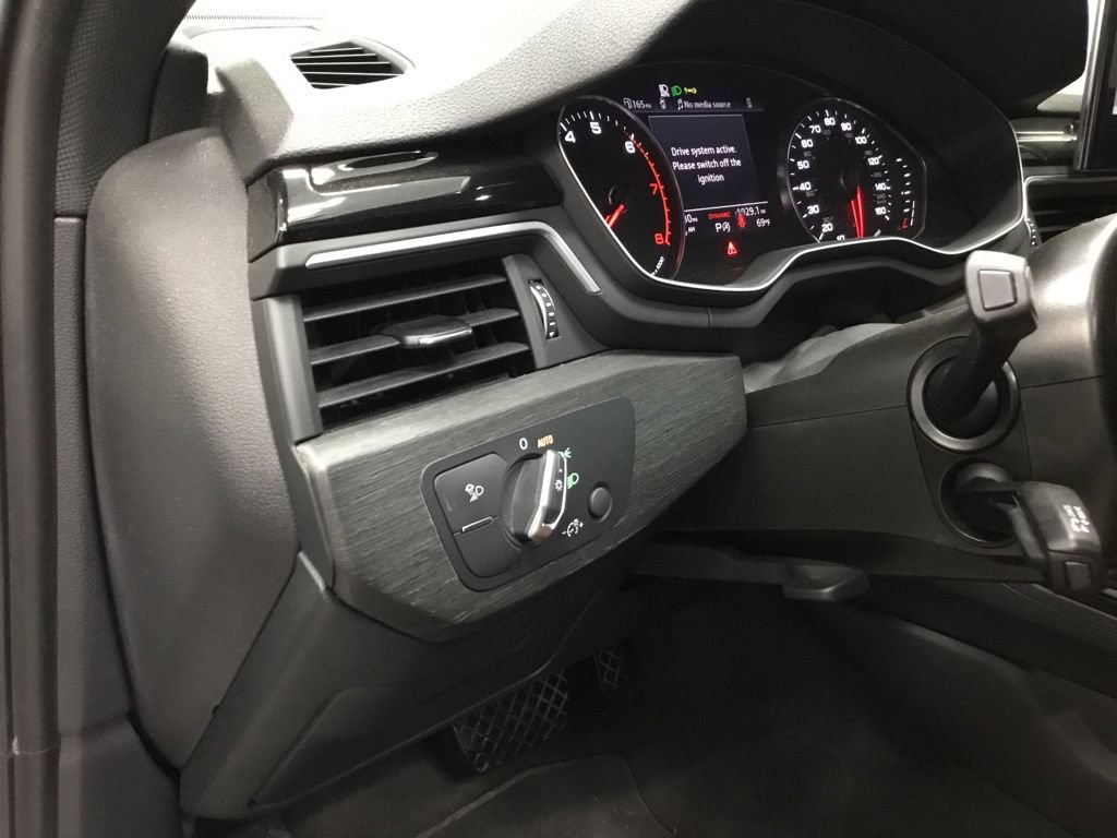Used 2021 Audi A4 2.0T Premium AWD/4WD image 8