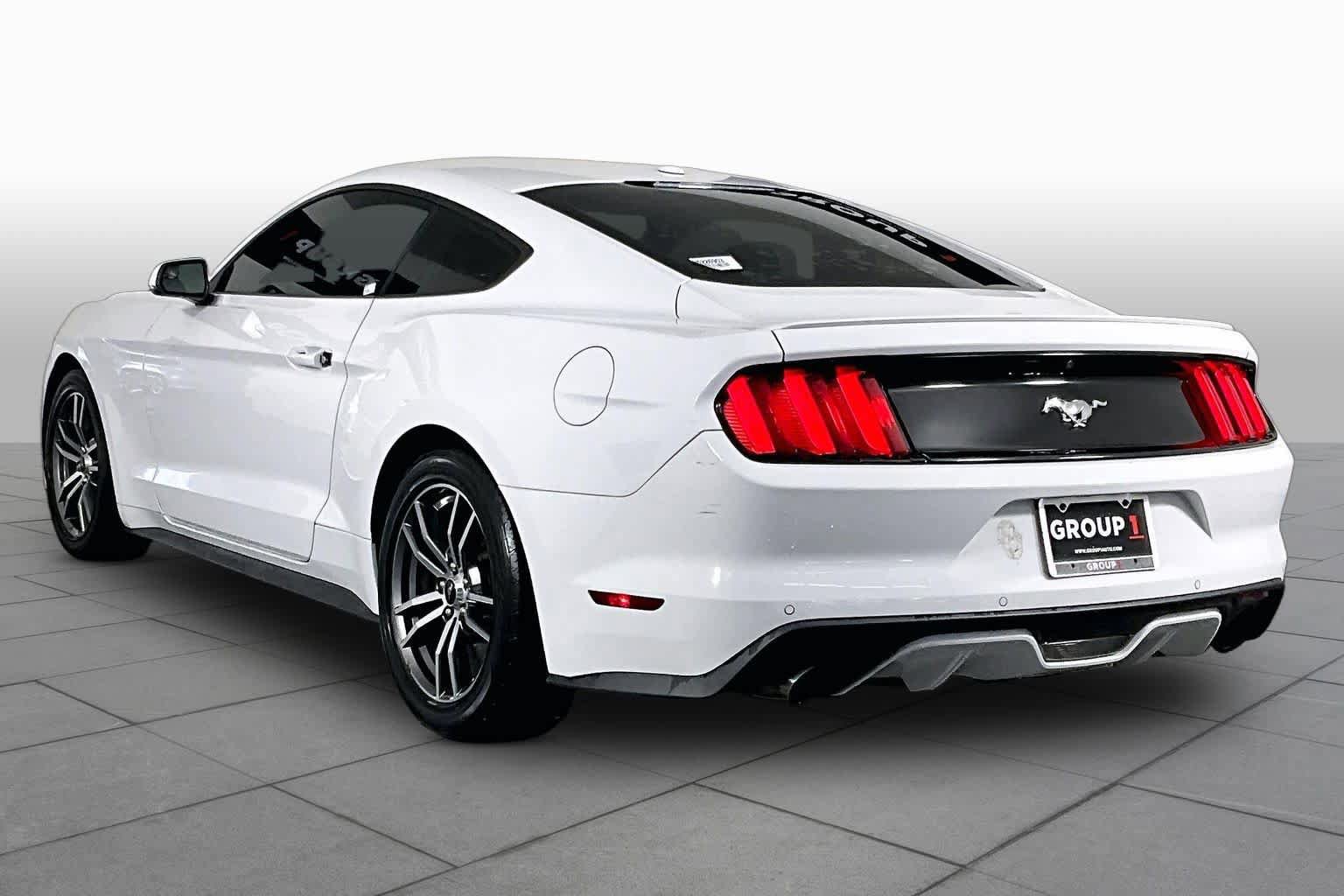 Used 2017 Ford Mustang Premium RWD image 10
