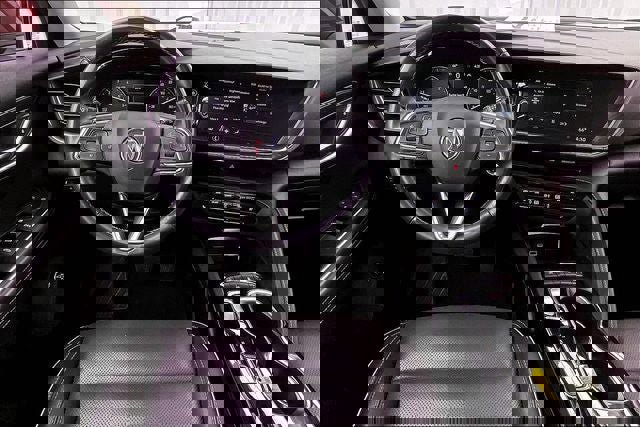 Used 2022 Buick Envision Essence w/ Safety Package image 5