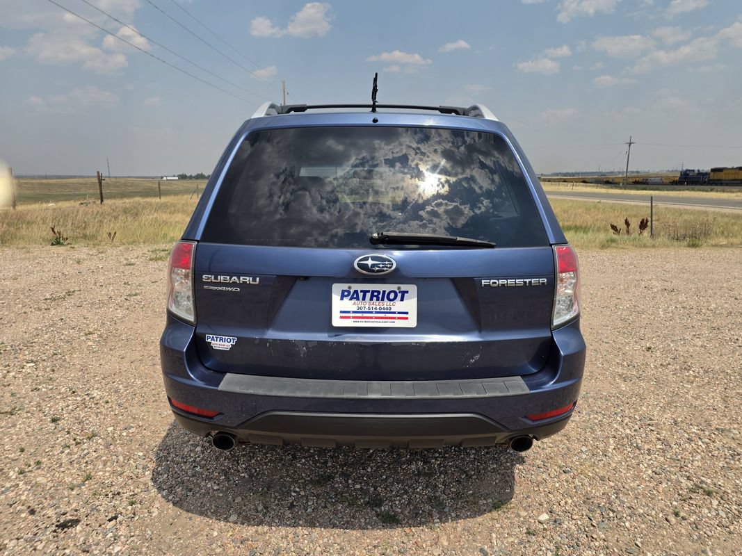 Used 2011 Subaru Forester 2.5X Touring AWD/4WD image 4