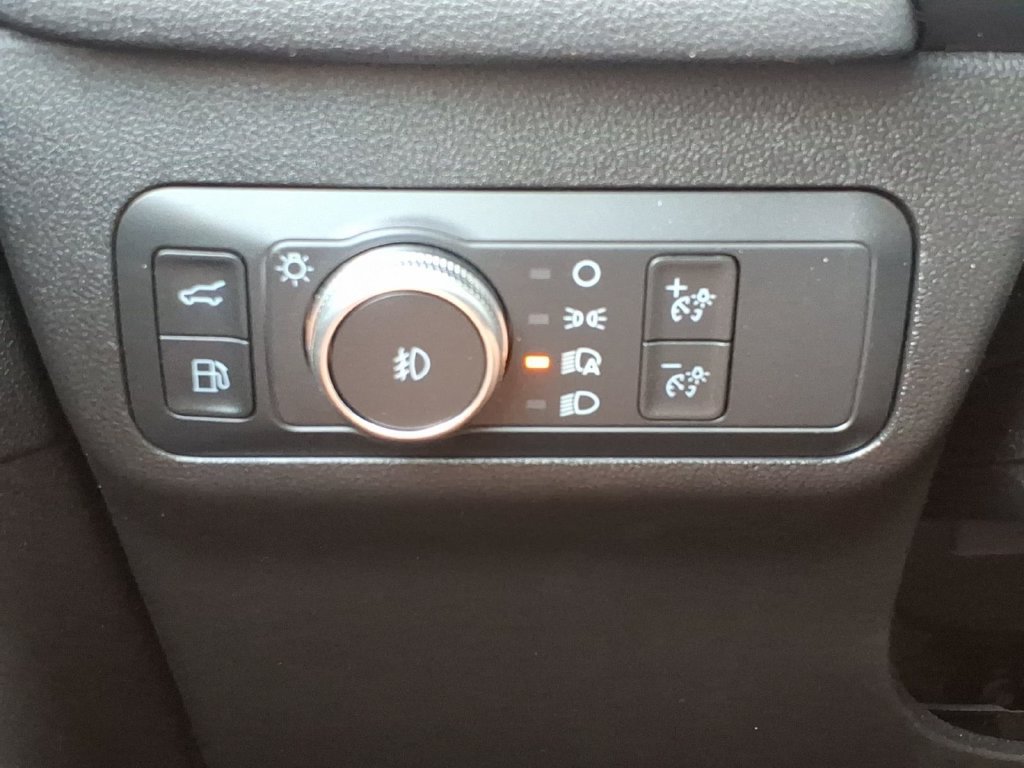 Used 2022 Ford Escape Titanium AWD/4WD image 15