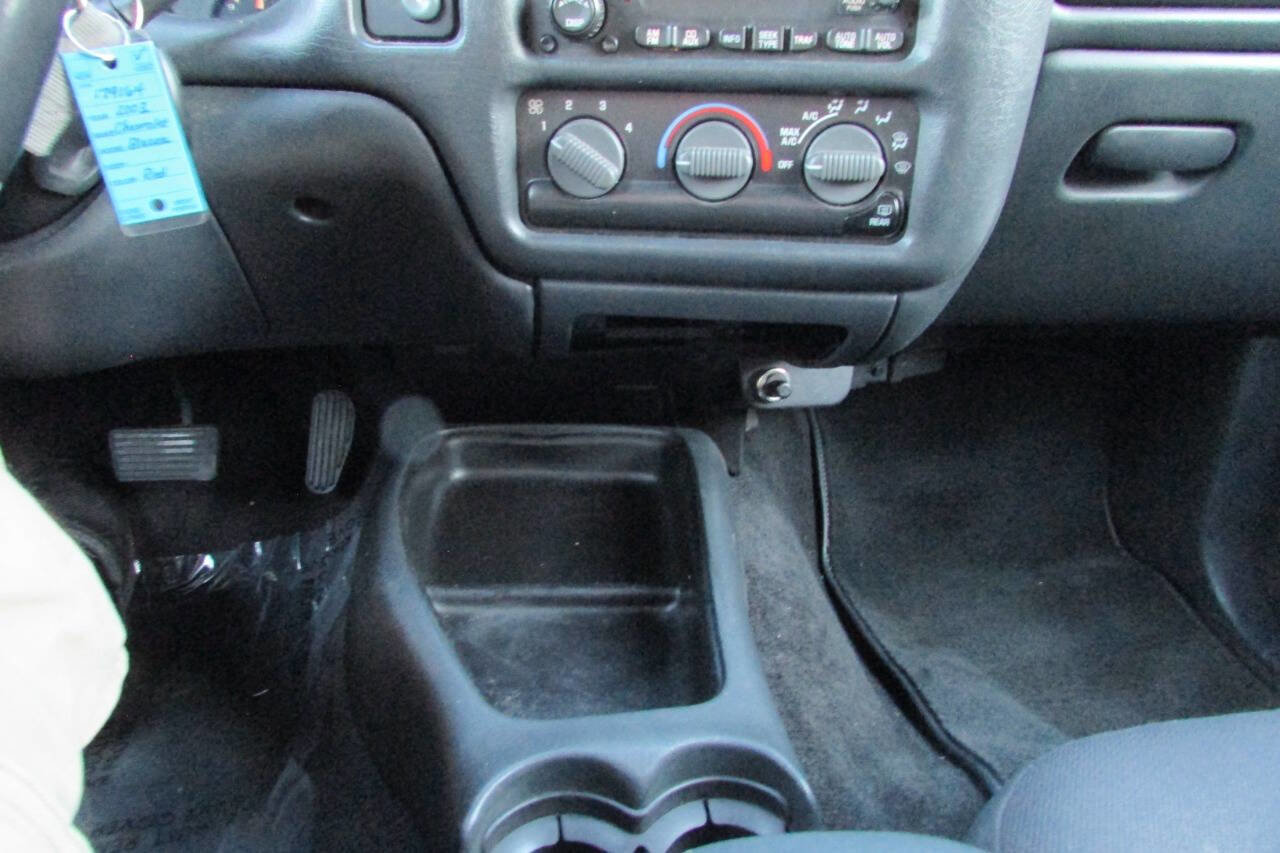 Used 2003 Chevrolet Blazer LS w/ Preferred Equipment Group image 34