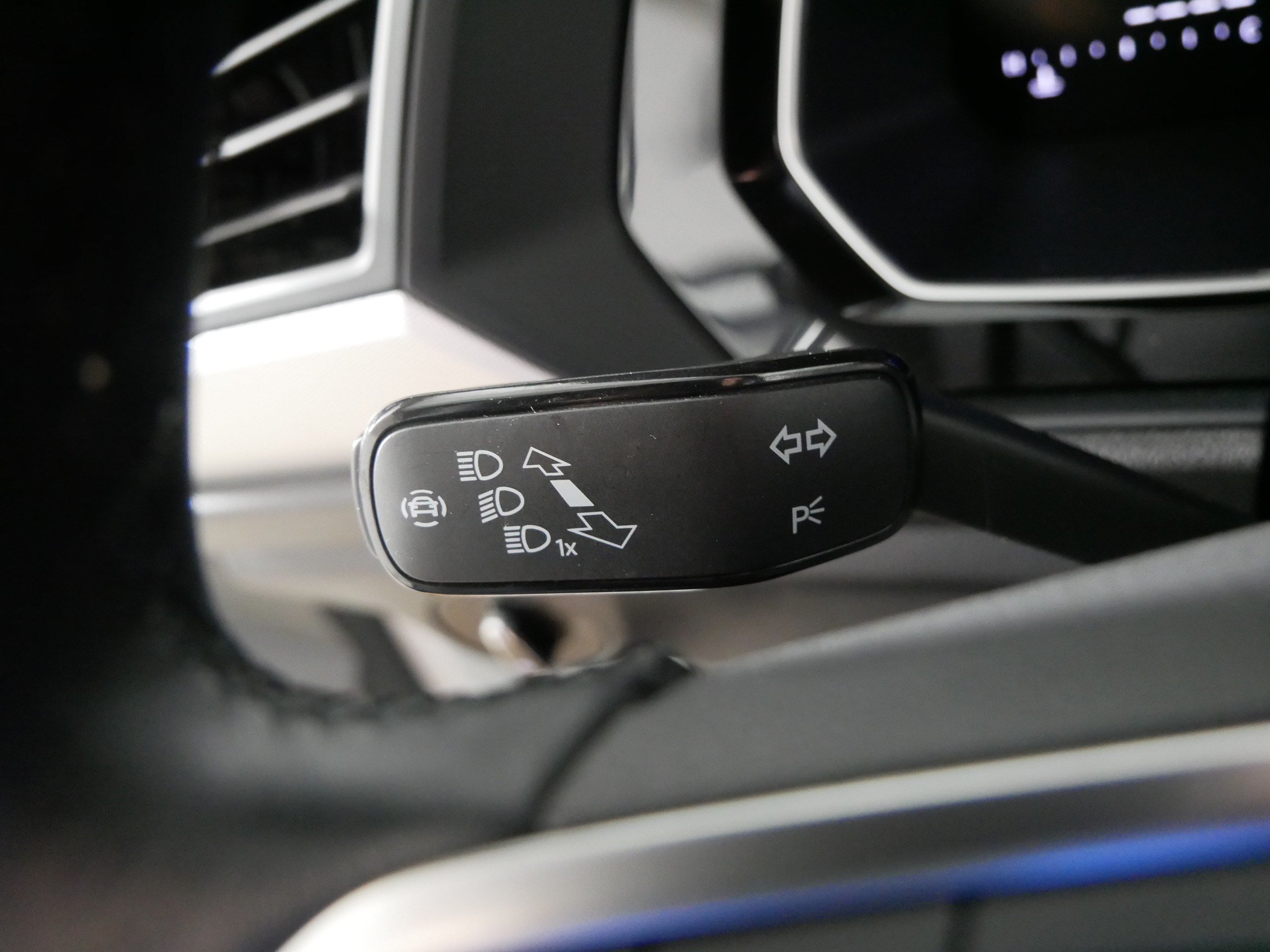 Used 2024 Volkswagen Jetta S FWD image 32