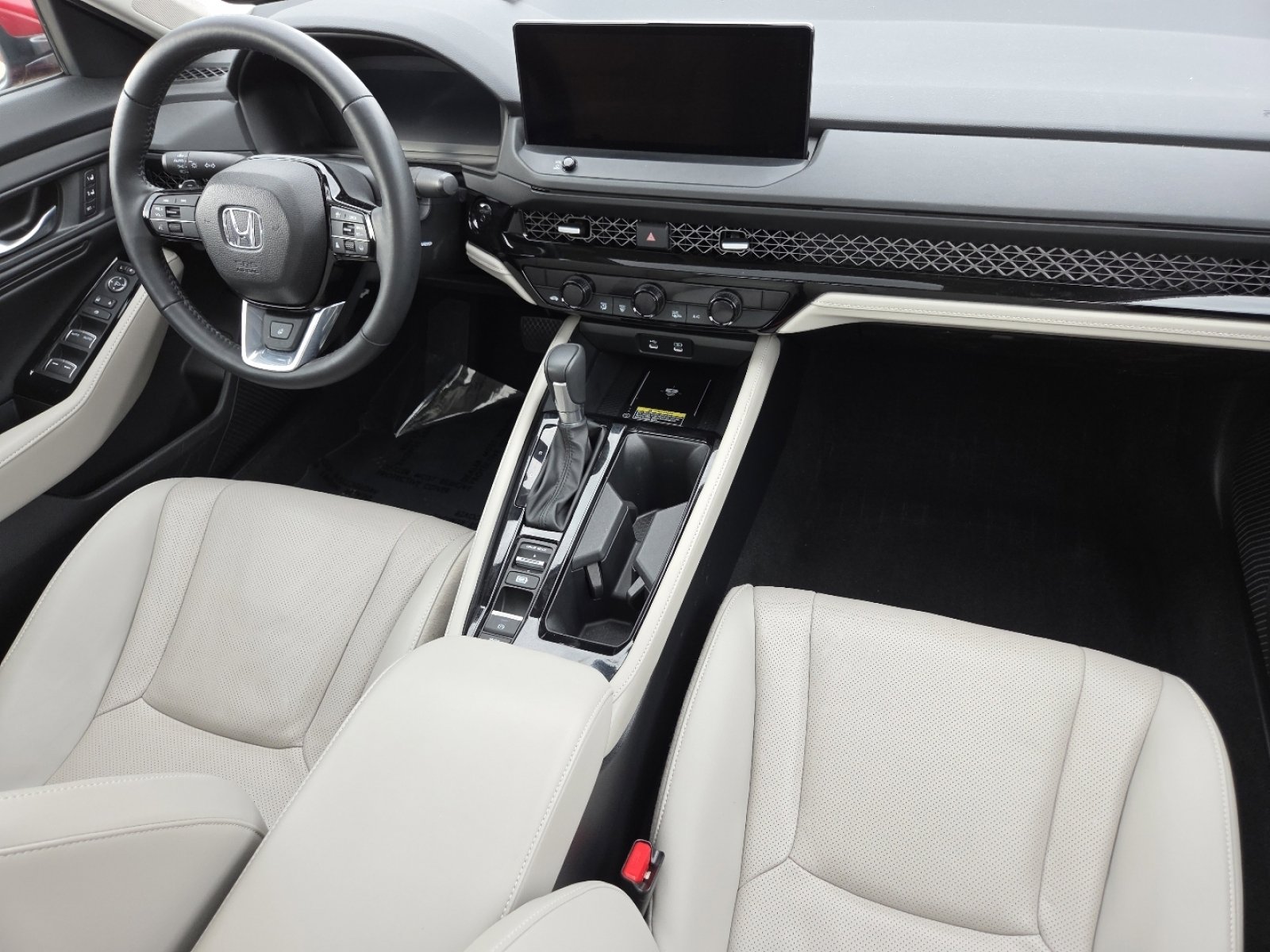 Certified 2025 Honda Accord Touring image 29