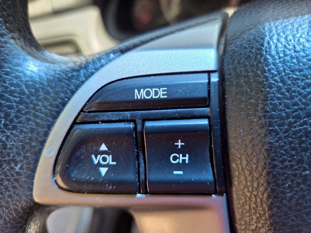 Used 2011 Honda Accord EX image 24