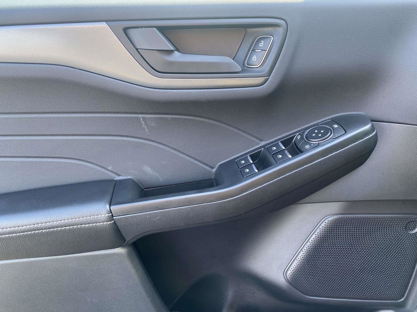 Used 2025 Ford Escape Active FWD image 17
