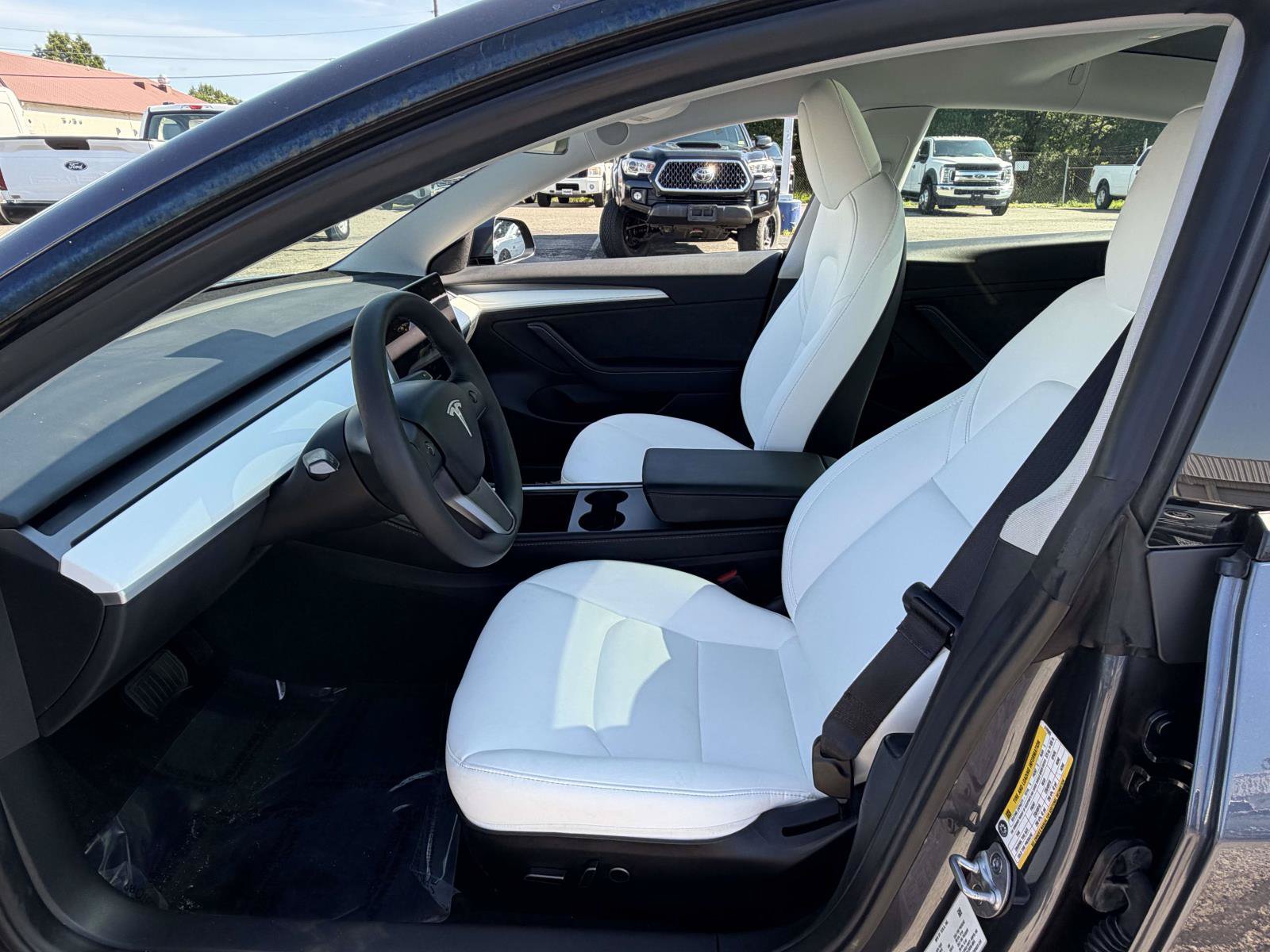 Used 2023 Tesla Model 3 Standard Range RWD image 21
