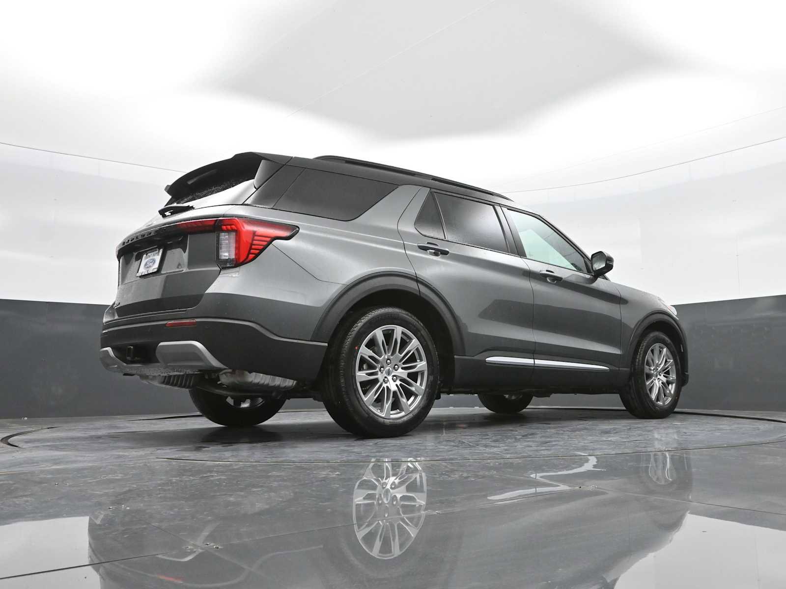 New 2026 Ford Explorer Platinum image 64