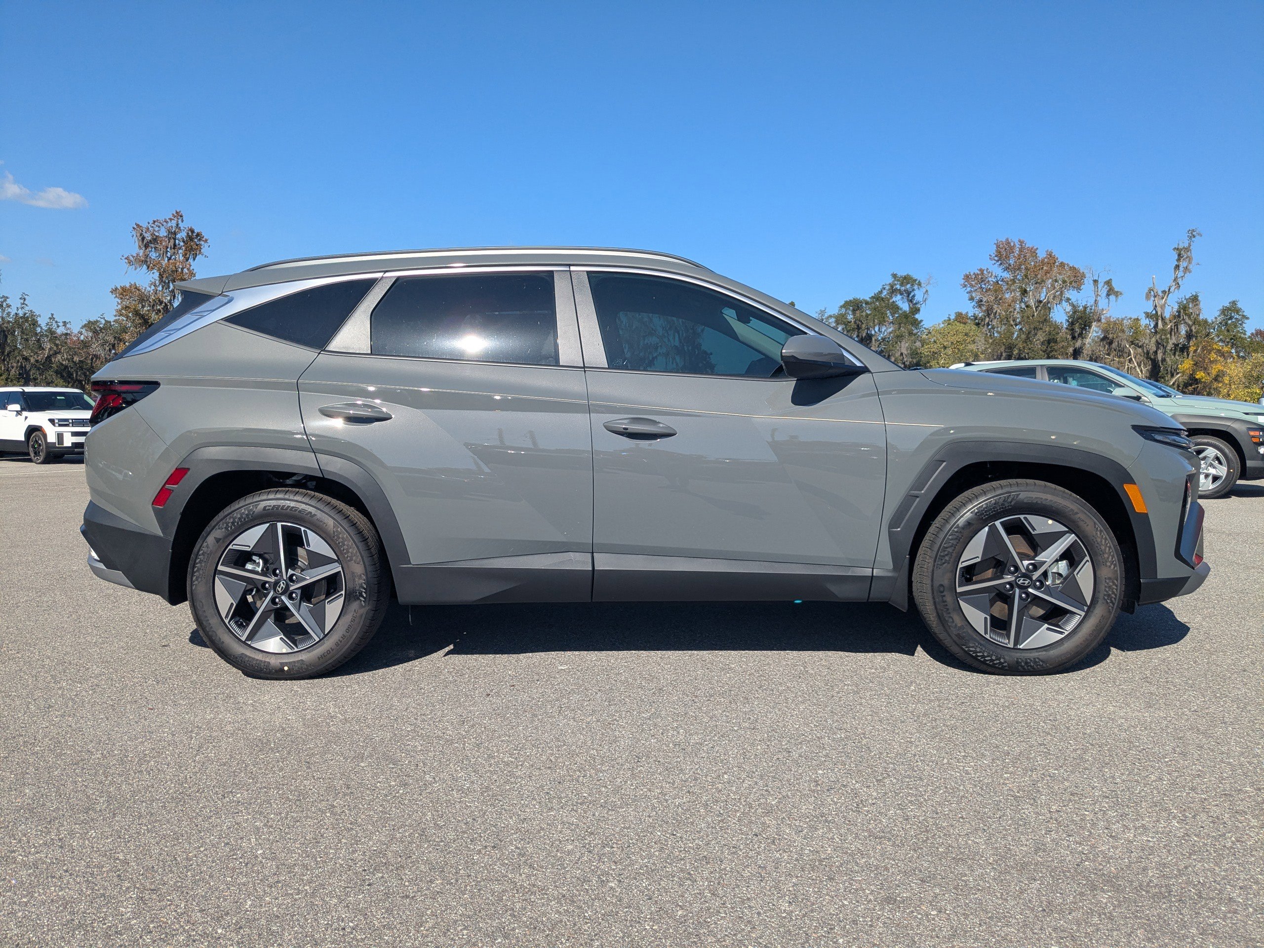 New 2026 Hyundai Tucson SEL image 2