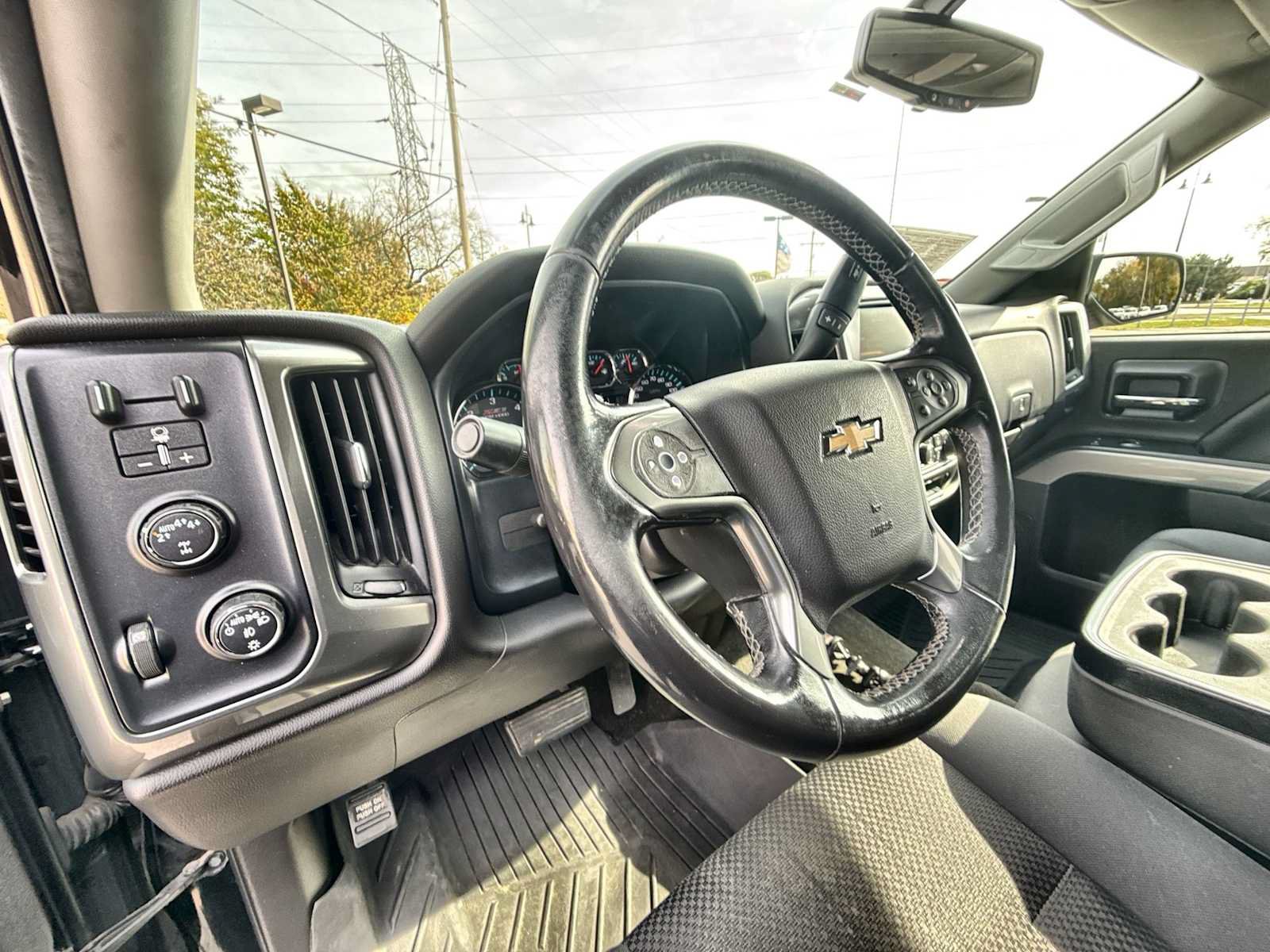 Certified 2019 Chevrolet Silverado 1500 LT w/ All Star Edition AWD/4WD image 11