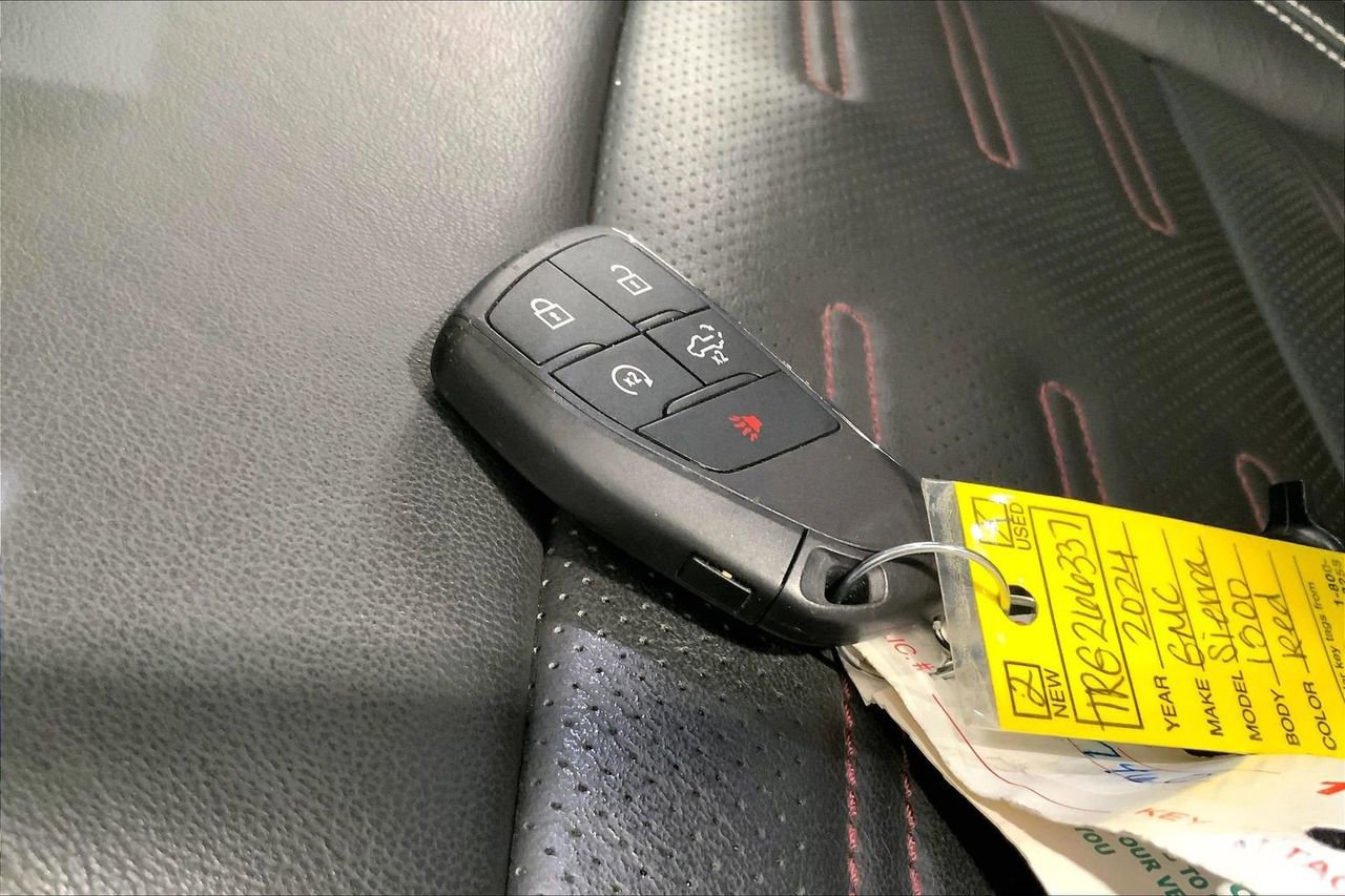 Used 2024 GMC Sierra 1500 AT4X image 11