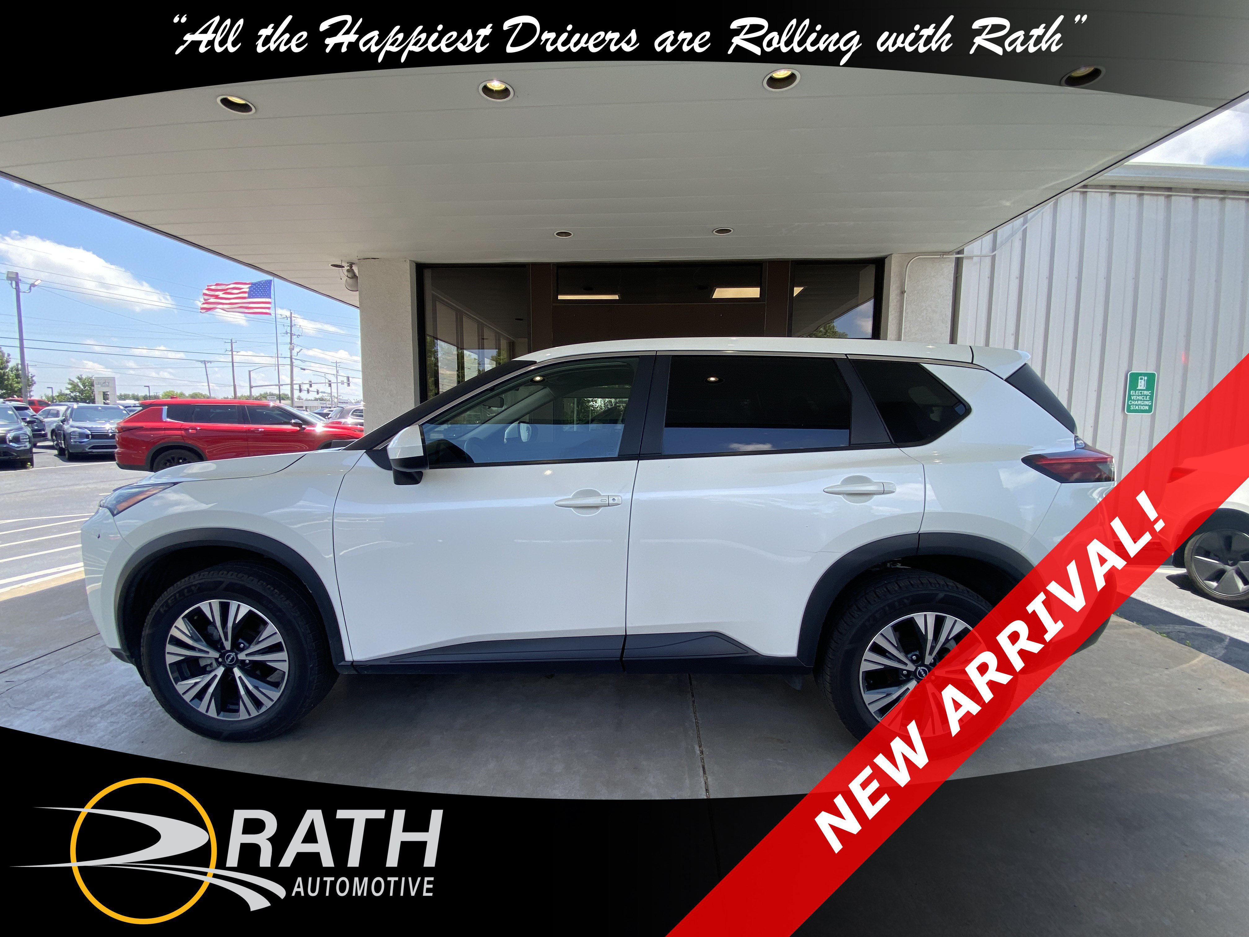 Used 2023 Nissan Rogue SV FWD image 11