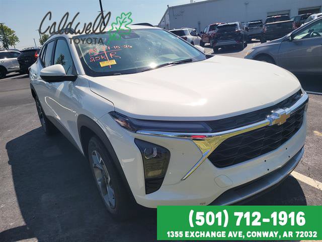 Used 2024 Chevrolet Trax LT w/ Driver Confidence Package FWD image 35