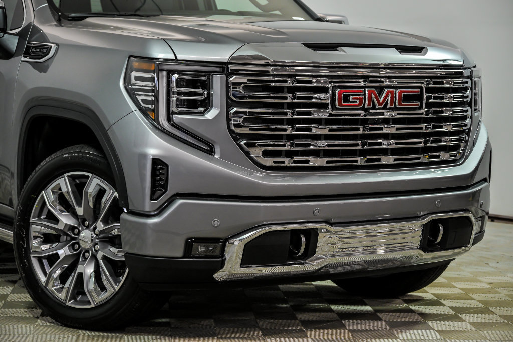 New 2026 GMC Sierra 1500 Denali w/ Denali Reserve Package AWD/4WD image 2
