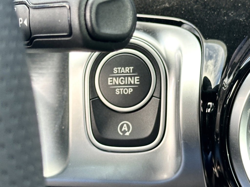 New 2025 Mercedes-Benz GLB 35 AMG 4MATIC image 23