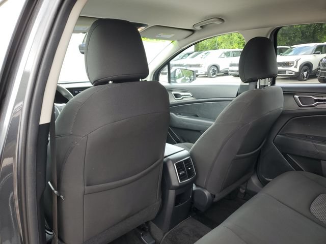 Used 2023 Kia Sportage LX AWD/4WD image 10