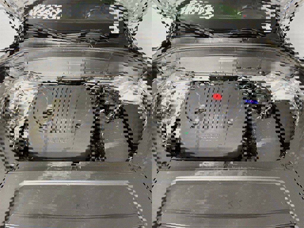 Certified 2025 Volvo XC90 B5 Core image 31