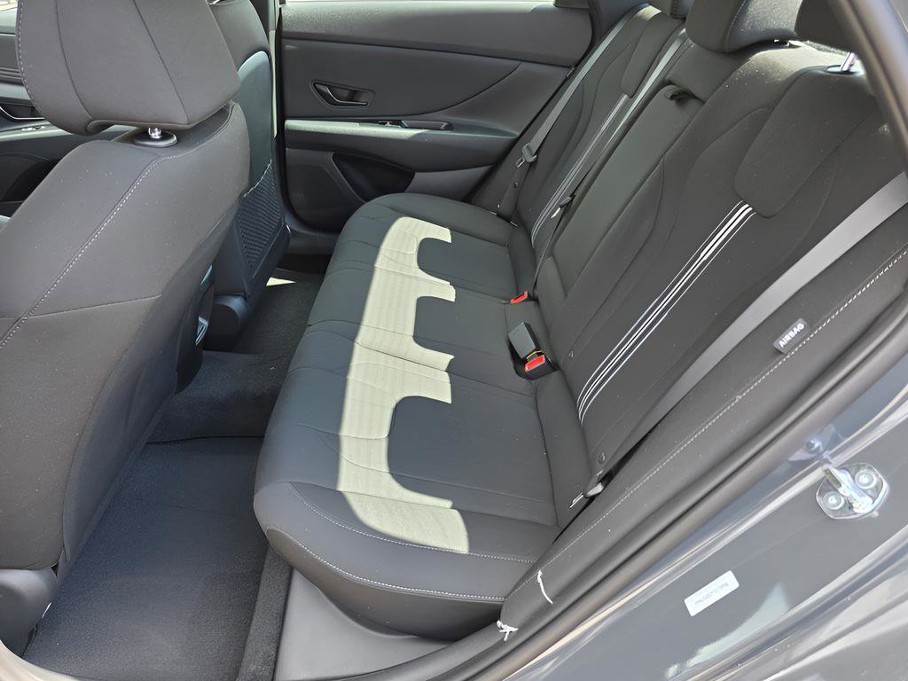 New 2026 Hyundai Elantra SEL Sport image 12