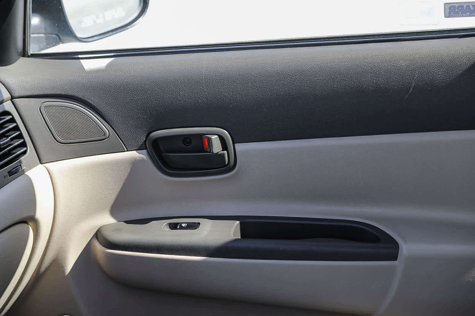 Used 2011 Hyundai Accent GLS w/ Premium Pkg 4 FWD image 20