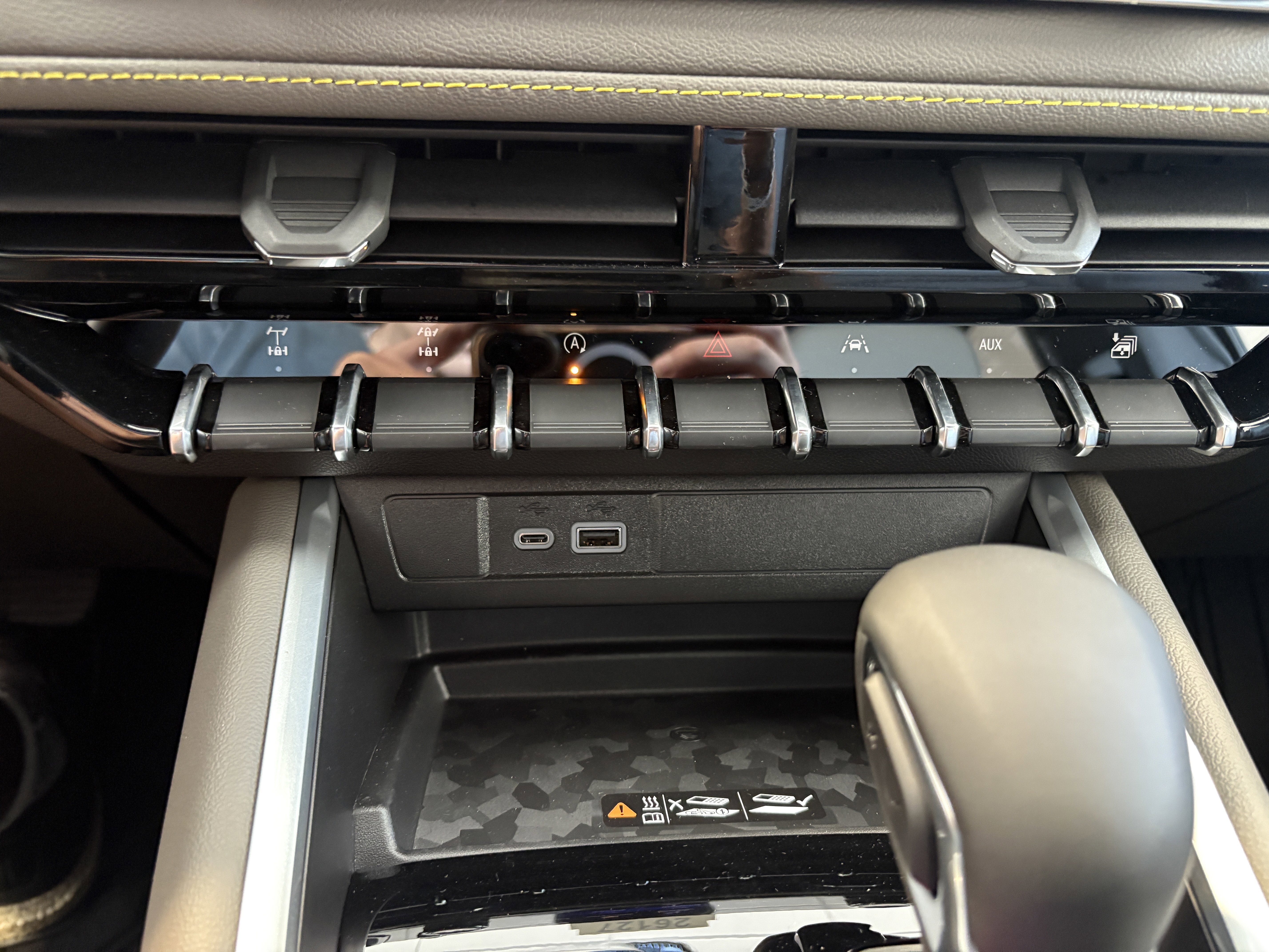 New 2026 Chevrolet Colorado ZR2 w/ Technology Package image 18