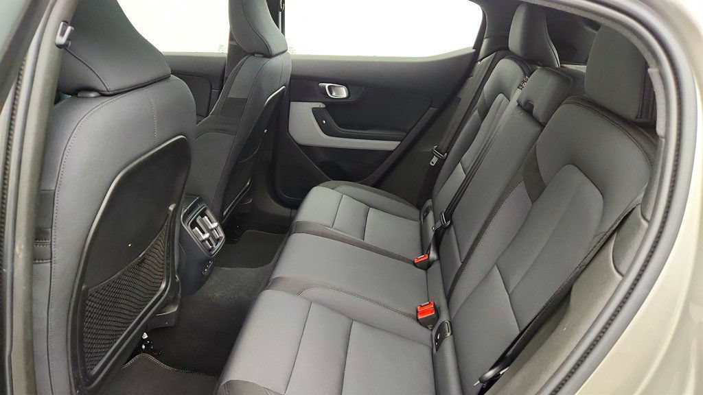 Used 2022 Polestar Polestar 2 w/ Plus Package AWD/4WD image 22