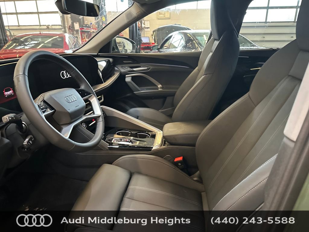 Used 2025 Audi Q5 Premium Plus w/ Premium Plus image 10