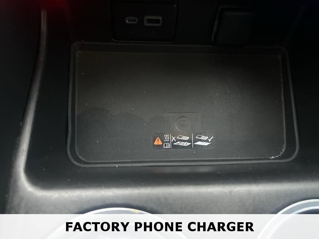 Used 2023 Chevrolet Suburban Z71 image 25