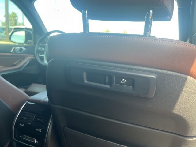 Used 2021 BMW X5 xDrive45e w/ Premium Package image 33