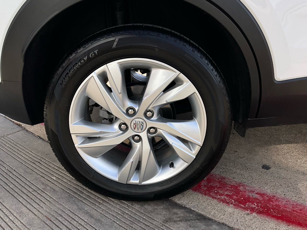 Used 2025 Buick Encore GX Preferred image 9