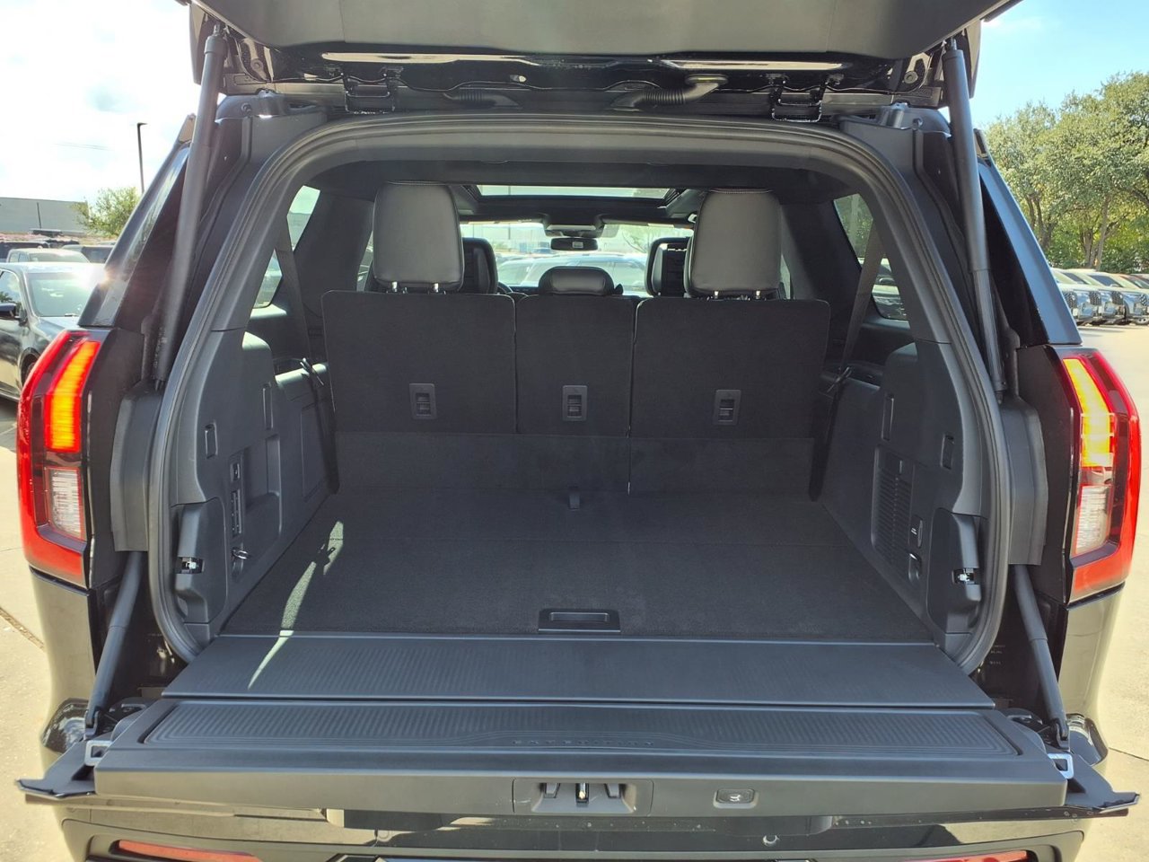 New 2027 Ford Expedition Max Platinum w/ Stealth Appearance Package RWD image 22
