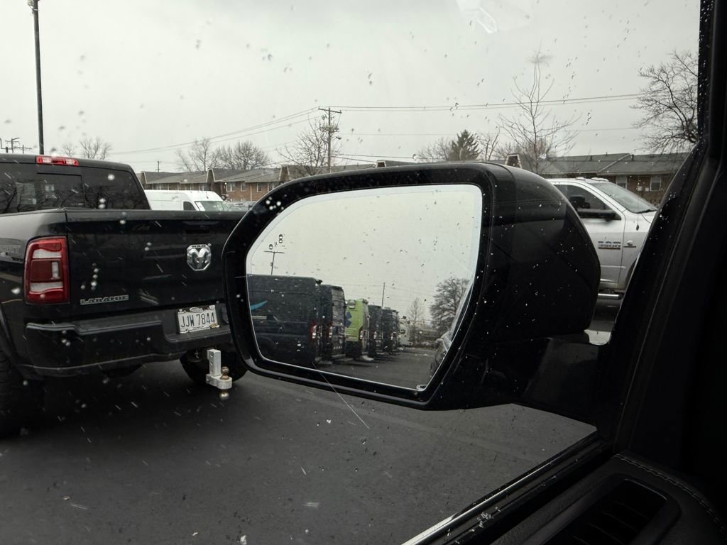 Used 2021 Ford Expedition Max Limited image 16