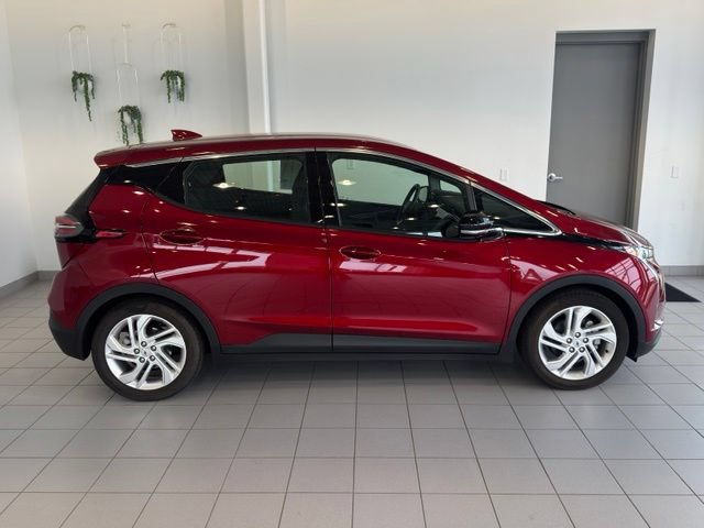 Used 2023 Chevrolet Bolt LT FWD image 38