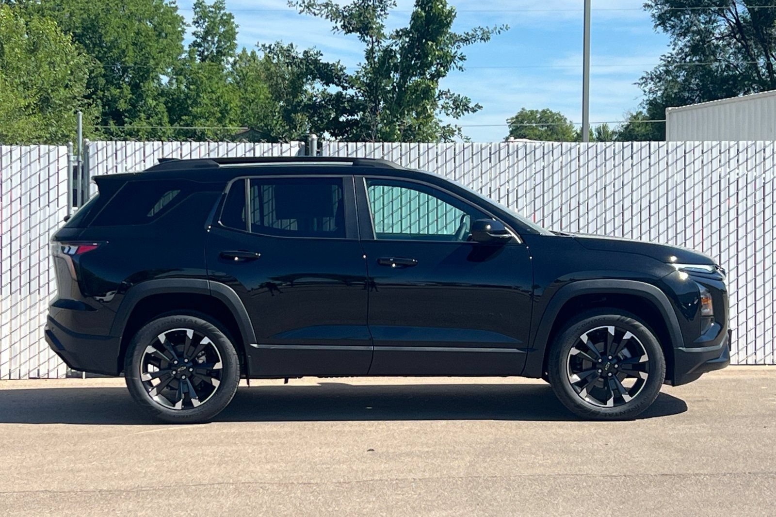 New 2026 Chevrolet Equinox RS AWD/4WD image 3