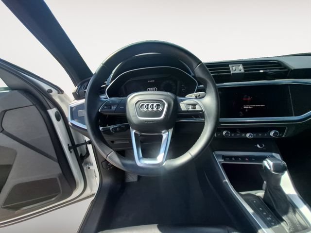 Used 2025 Audi Q3 2.0T Premium AWD/4WD image 12