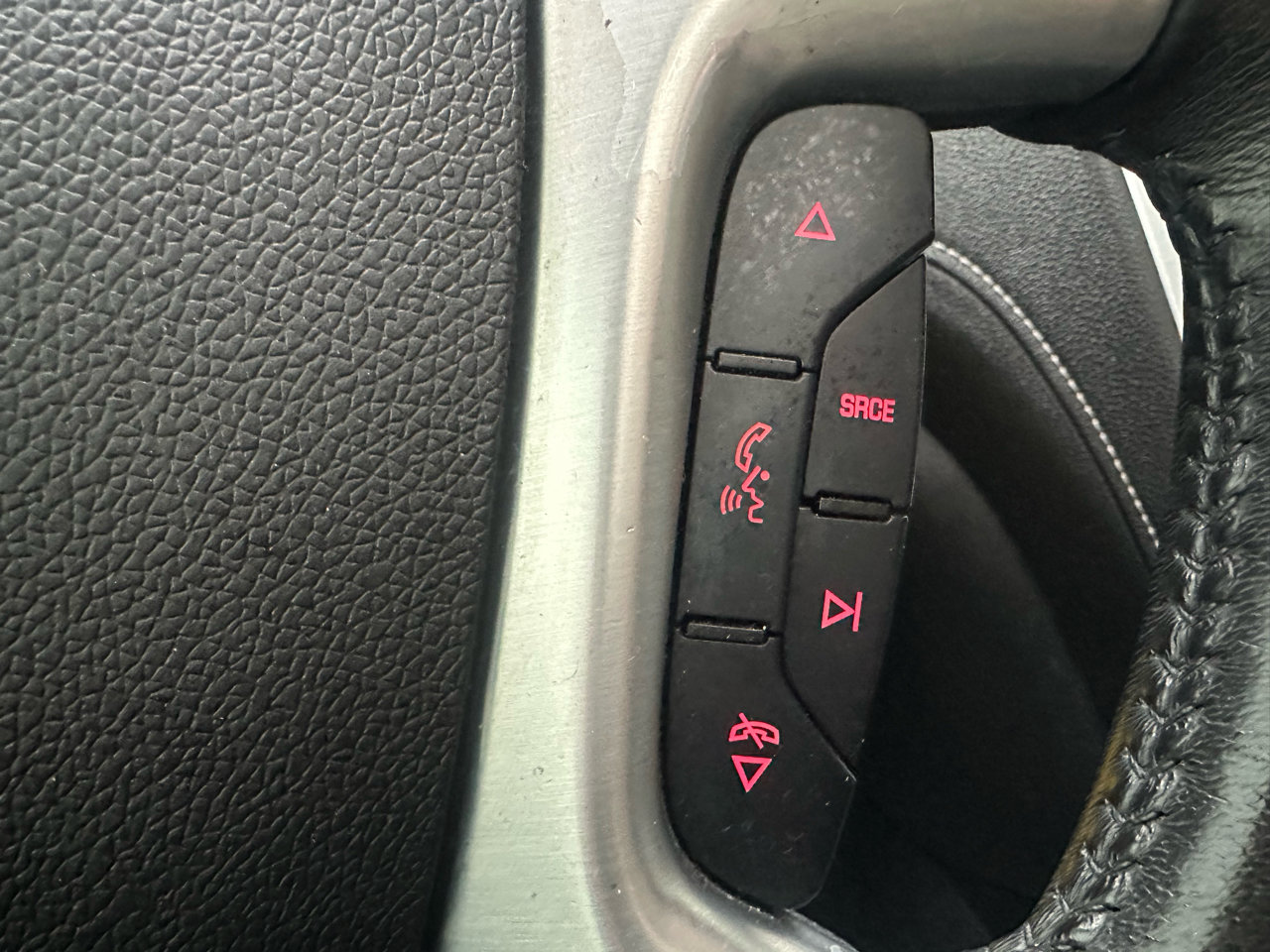 Used 2017 GMC Acadia Limited SLT image 27