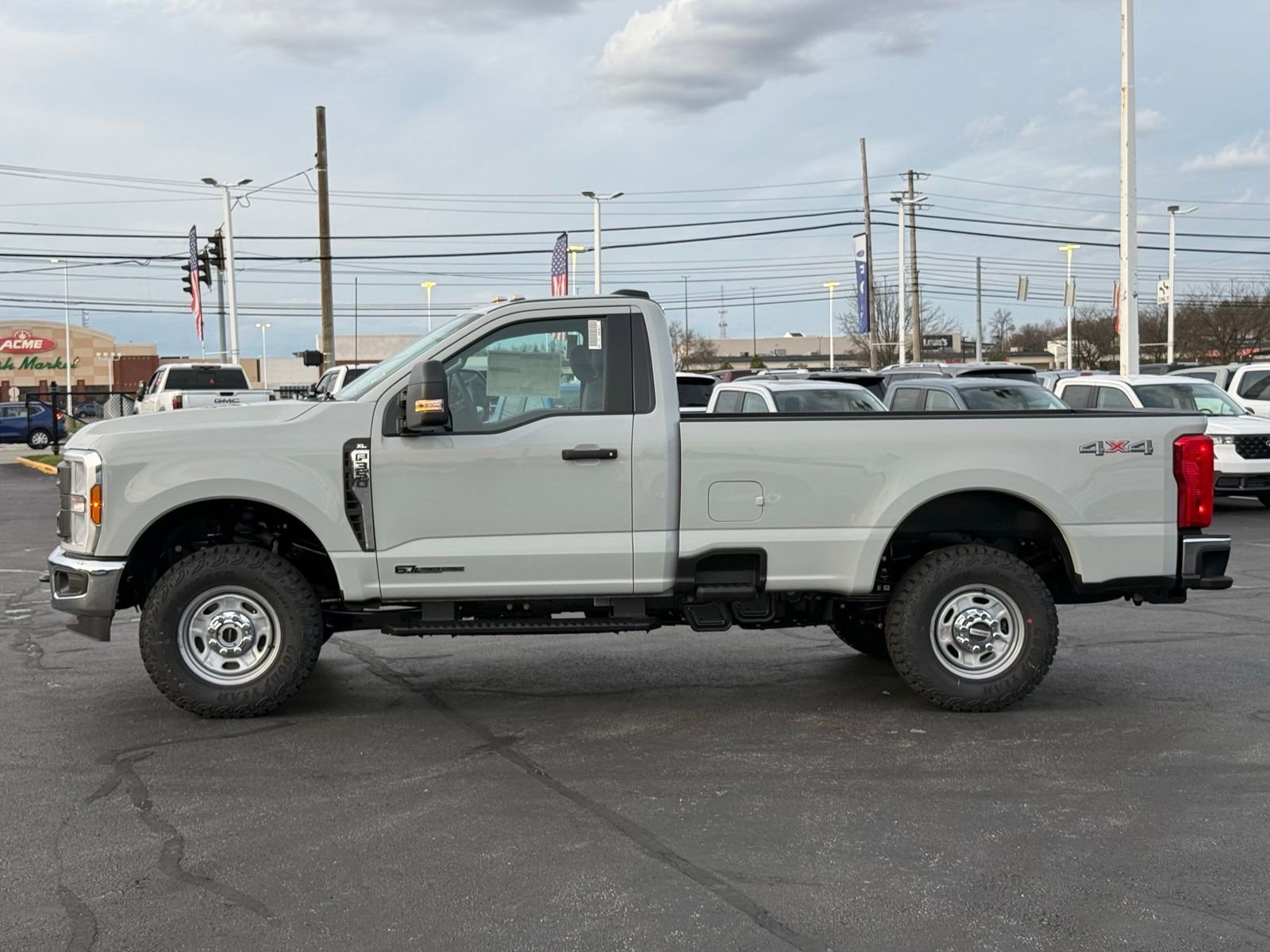 New 2026 Ford F350 4x4 Regular Cab Super Duty image 2