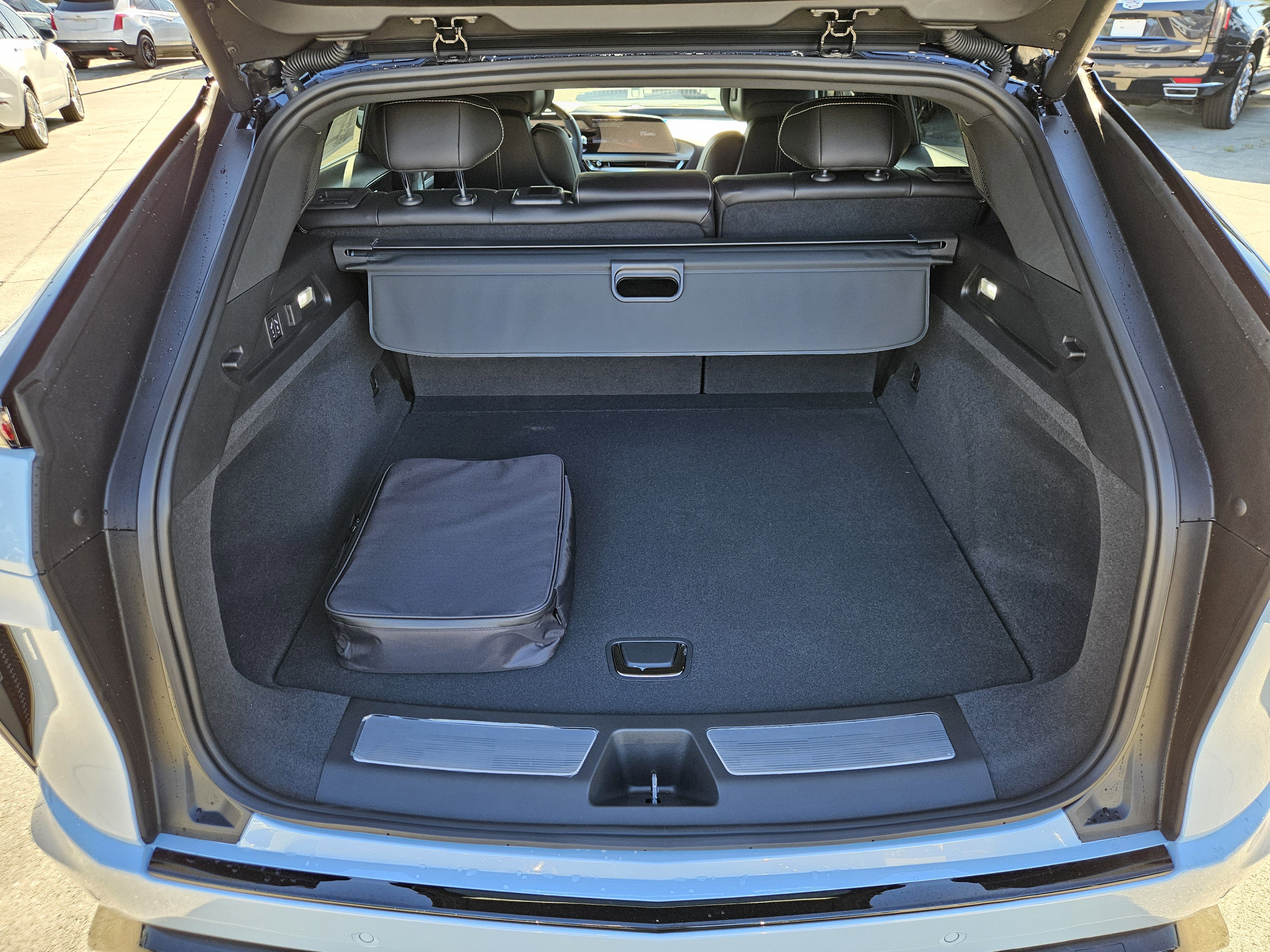 New 2026 Cadillac Lyriq V image 12