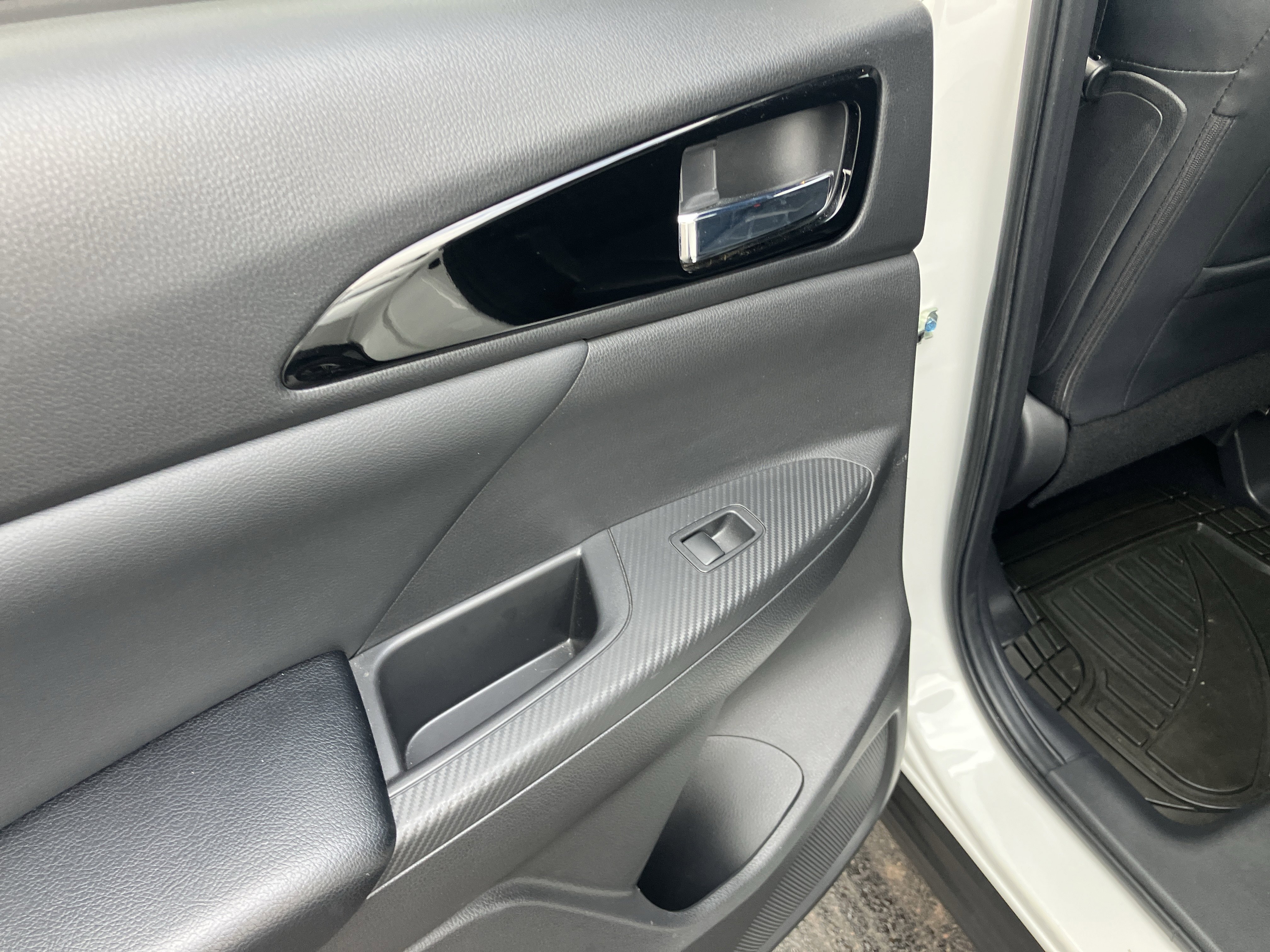 Used 2020 Mitsubishi Eclipse Cross SEL image 15