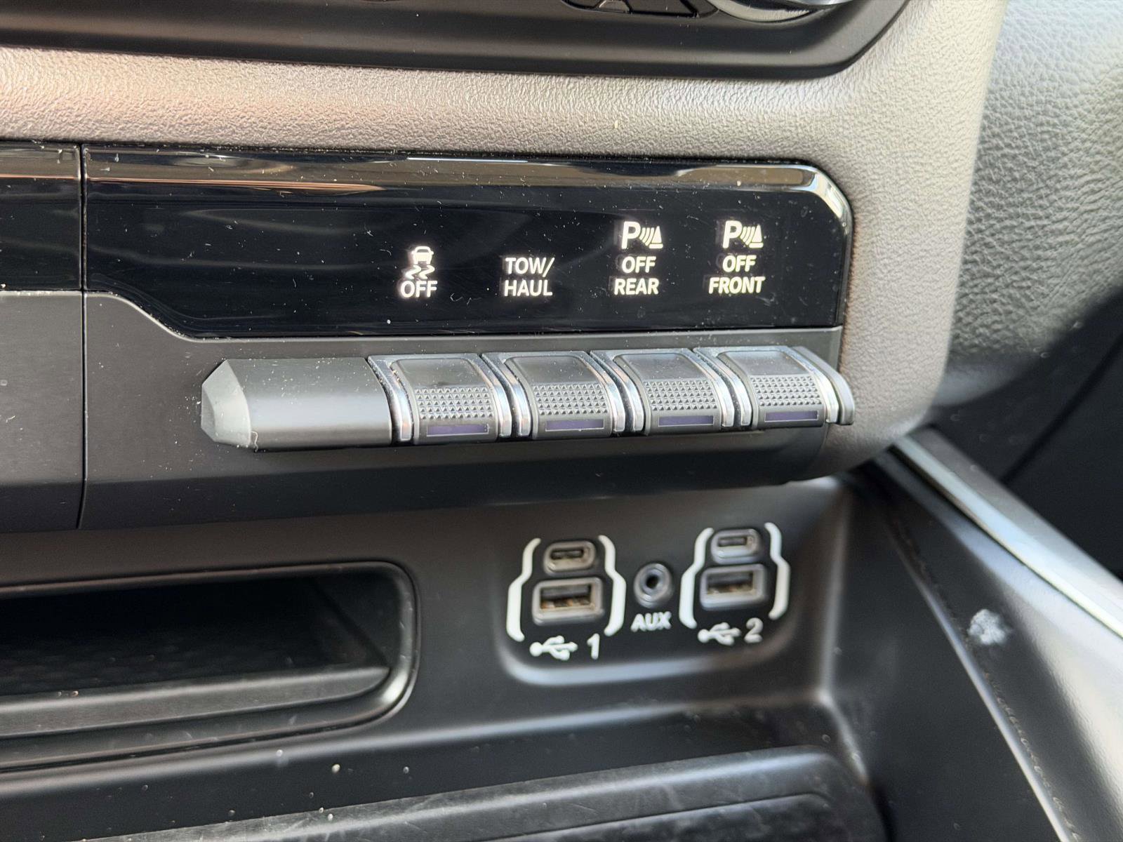 Used 2020 RAM 1500 Big Horn image 32