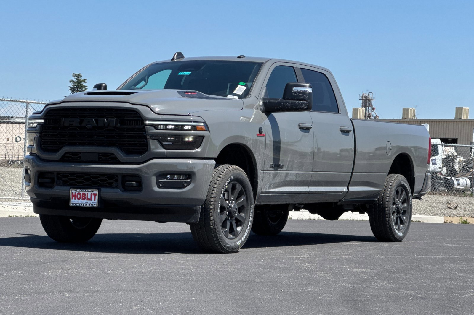 New 2026 RAM 2500 Laramie AWD/4WD image 7