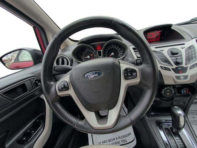 Used 2013 Ford Fiesta Titanium w/ Black Sport Appearance Pkg FWD image 10