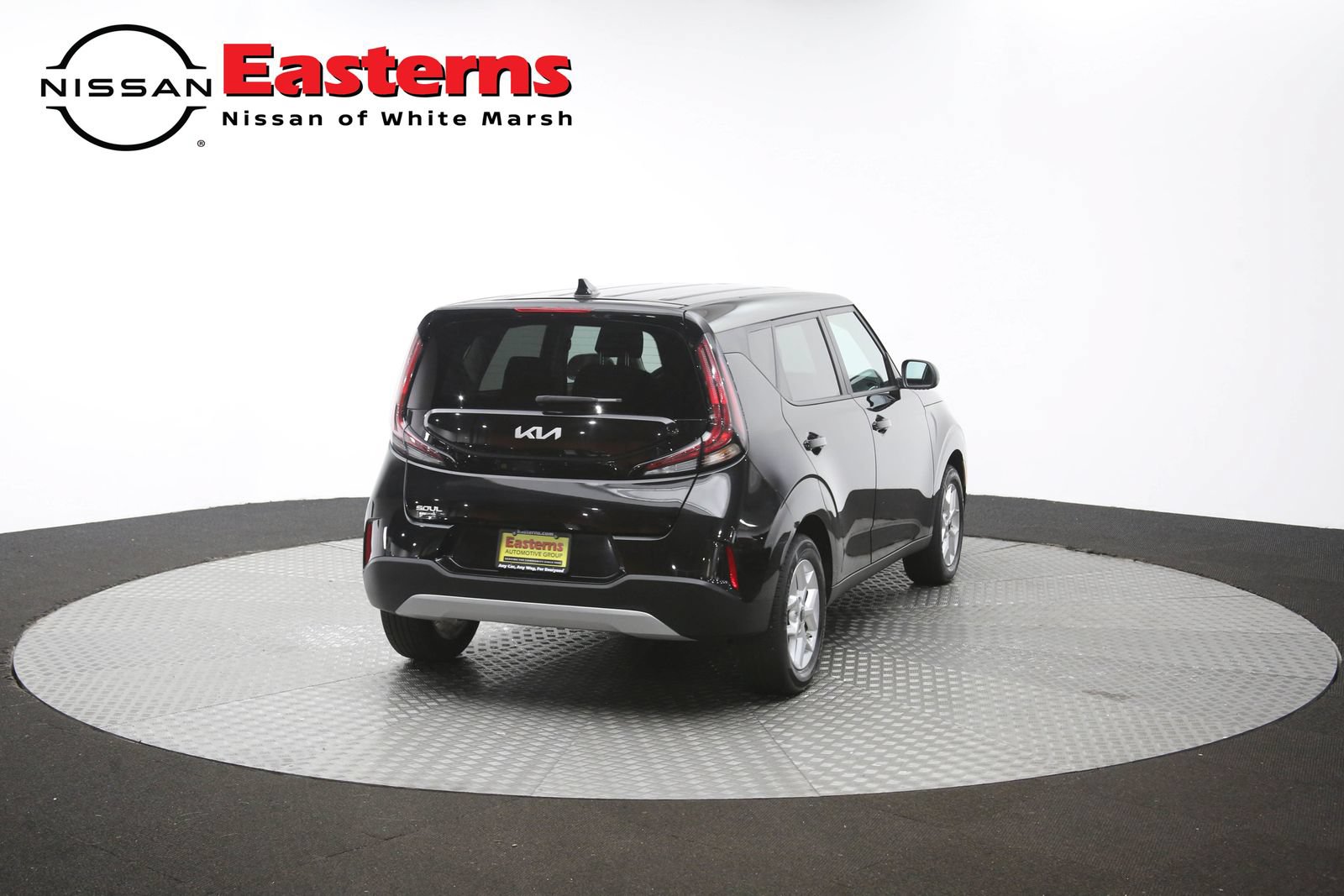 Used 2025 Kia Soul LX w/ LX Technology Package FWD image 38