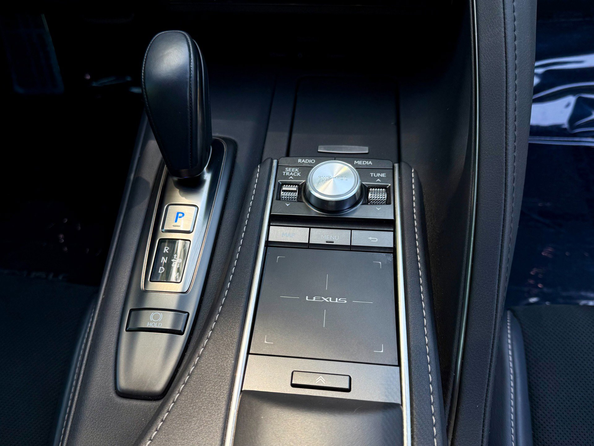 Used 2018 Lexus LC 500 Coupe w/ Sport Package RWD image 21