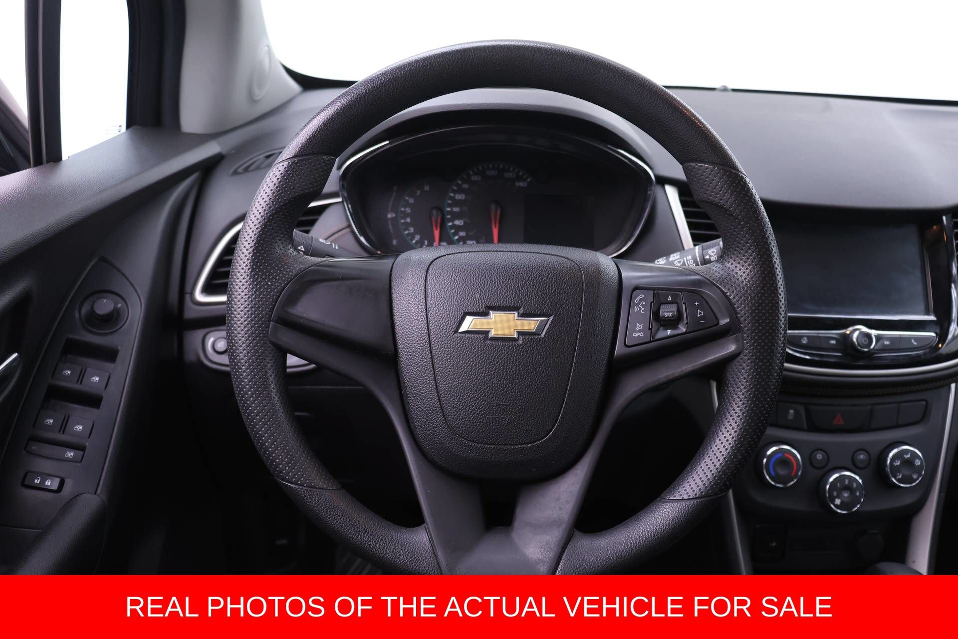 Used 2017 Chevrolet Trax LS AWD/4WD image 14