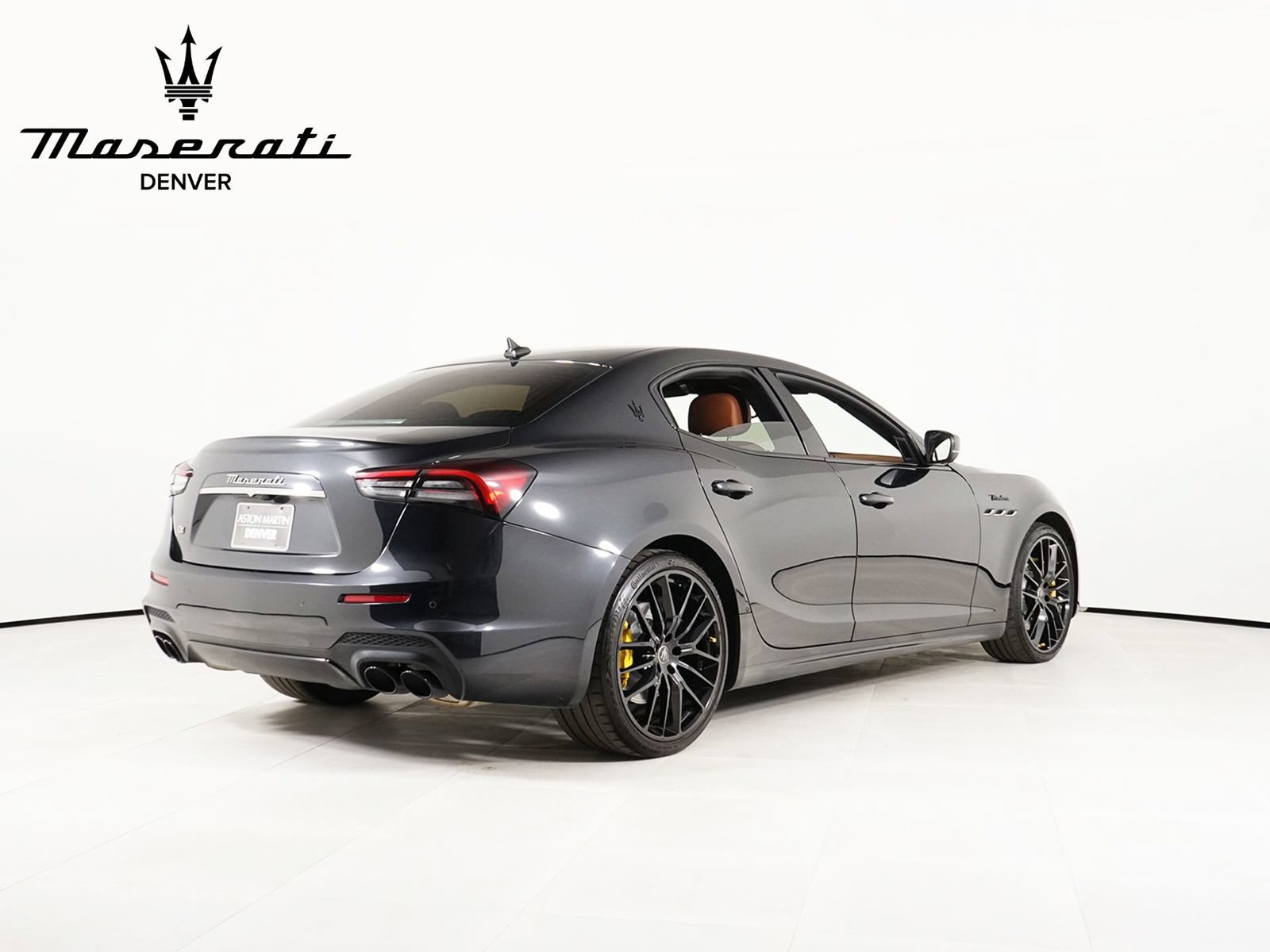 Used 2023 Maserati Ghibli Modena Q4 AWD/4WD image 8